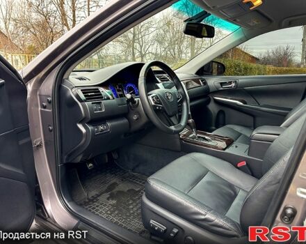 Тойота Камри, объемом двигателя 2.5 л и пробегом 213 тыс. км за 14799 $, фото 9 на Automoto.ua
