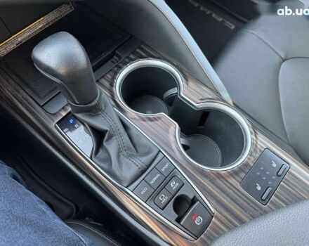 Тойота Камри, объемом двигателя 0 л и пробегом 114 тыс. км за 27490 $, фото 19 на Automoto.ua