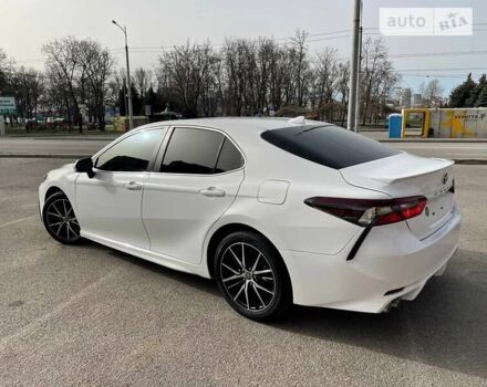 Тойота Камри, объемом двигателя 2.49 л и пробегом 14 тыс. км за 34800 $, фото 8 на Automoto.ua