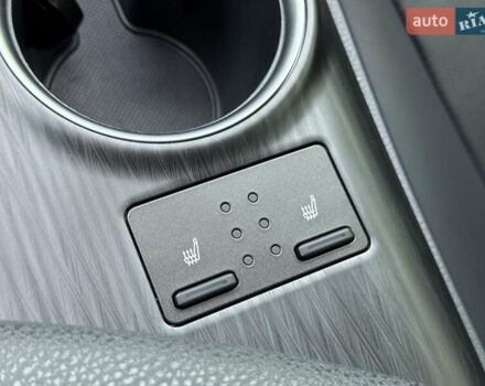 Тойота Камри, объемом двигателя 2.49 л и пробегом 18 тыс. км за 37999 $, фото 34 на Automoto.ua