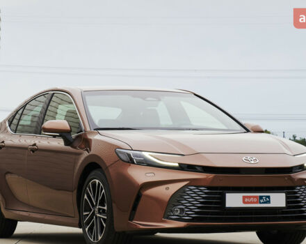 Тойота Камри, объемом двигателя 2.49 л и пробегом 0 тыс. км за 49022 $, фото 3 на Automoto.ua
