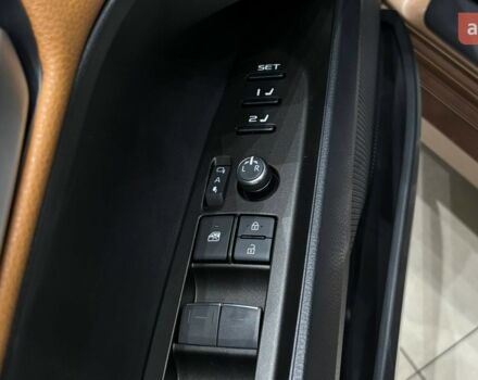 Тойота Камри, объемом двигателя 2.49 л и пробегом 0 тыс. км за 49921 $, фото 4 на Automoto.ua