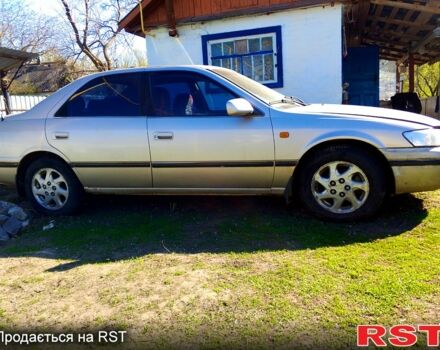 Тойота Камри, объемом двигателя 3 л и пробегом 350 тыс. км за 2000 $, фото 1 на Automoto.ua