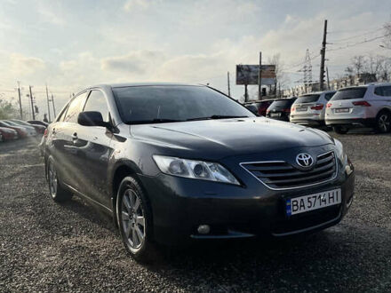 Тойота Камри, объемом двигателя 3.5 л и пробегом 340 тыс. км за 8200 $, фото 1 на Automoto.ua