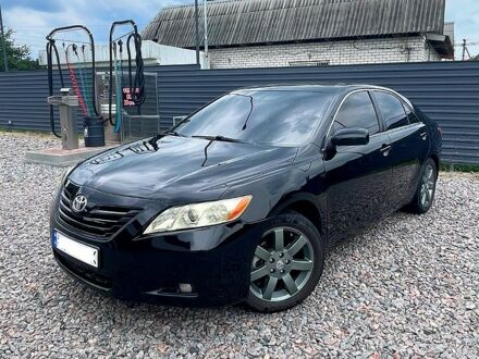 Тойота Камри, объемом двигателя 3.5 л и пробегом 140 тыс. км за 8600 $, фото 1 на Automoto.ua