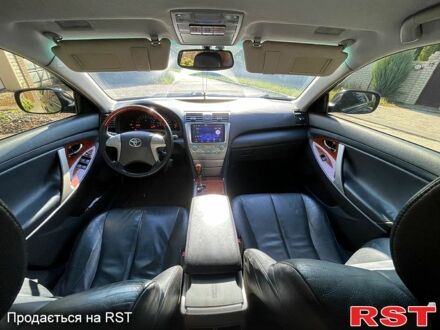 Тойота Камри, объемом двигателя 3.5 л и пробегом 280 тыс. км за 10500 $, фото 1 на Automoto.ua