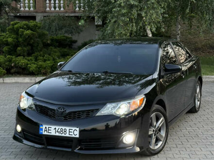 Тойота Камри, объемом двигателя 2.5 л и пробегом 198 тыс. км за 11900 $, фото 1 на Automoto.ua