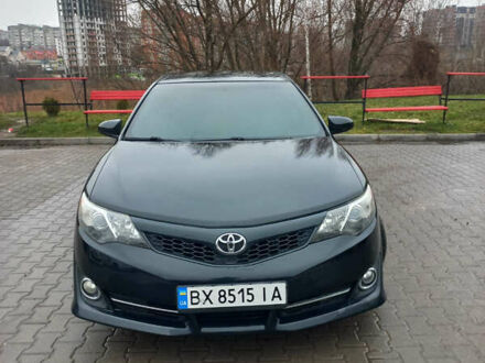 Тойота Камри, объемом двигателя 2.5 л и пробегом 200 тыс. км за 9000 $, фото 1 на Automoto.ua