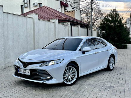 Тойота Камрі 2018 у Одесі на Automoto.ua Тойота Камрі, об'ємом двигуна 2.5 л та пробігом 73 тис. км за 27900 $, фото 1 на Automoto.ua