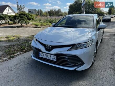 Тойота Камри 2019 в Шепетовке на Automoto.ua Тойота Камри, объемом двигателя 0 л и пробегом 93 тыс. км за 29389 $, фото 1 на Automoto.ua