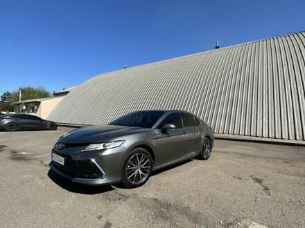 Тойота Камри 2021 в Кривом Роге на Automoto.ua Тойота Камри, объемом двигателя 2.5 л и пробегом 106 тыс. км за 29999 $, фото 1 на Automoto.ua