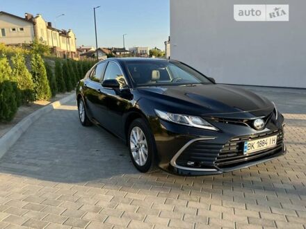Тойота Камрі 2022 у Рівному на Automoto.ua Тойота Камрі, об'ємом двигуна 2.49 л та пробігом 22 тис. км за 37500 $, фото 1 на Automoto.ua