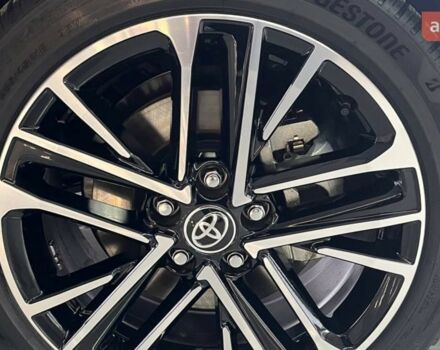 купити нове авто Тойота Камрі 2024 року від офіційного дилера Тойота на Столичному Тойота фото