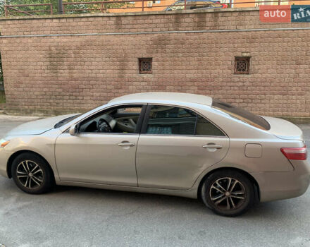 Желтый Тойота Камри, объемом двигателя 2.36 л и пробегом 190 тыс. км за 7900 $, фото 23 на Automoto.ua