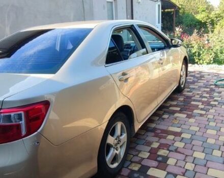 Желтый Тойота Камри, объемом двигателя 2.5 л и пробегом 250 тыс. км за 9000 $, фото 3 на Automoto.ua