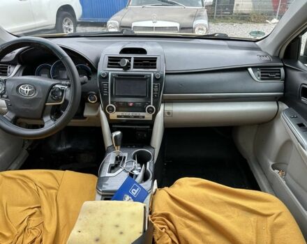 Жовтий Тойота Камрі, об'ємом двигуна 2.5 л та пробігом 456 тис. км за 6848 $, фото 4 на Automoto.ua