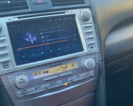 Серый Тойота Камри, объемом двигателя 0 л и пробегом 200 тыс. км за 10000 $, фото 1 на Automoto.ua