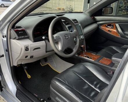 Тойота Камри 2007 в Люботине на Automoto.ua Серый Тойота Камри, объемом двигателя 2.4 л и пробегом 194 тыс. км за 10000 $, фото 6 на Automoto.ua