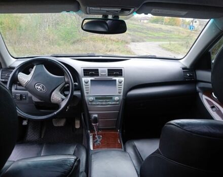 Сірий Тойота Камрі, об'ємом двигуна 2.4 л та пробігом 300 тис. км за 6200 $, фото 4 на Automoto.ua