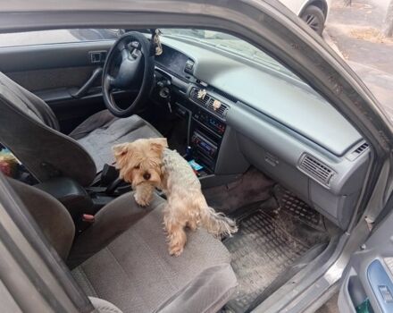 Серый Тойота Камри, объемом двигателя 2 л и пробегом 359 тыс. км за 1300 $, фото 5 на Automoto.ua