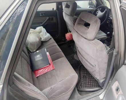 Серый Тойота Камри, объемом двигателя 2 л и пробегом 359 тыс. км за 1300 $, фото 4 на Automoto.ua