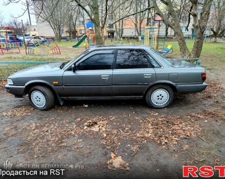 Серый Тойота Камри, объемом двигателя 2 л и пробегом 350 тыс. км за 2000 $, фото 2 на Automoto.ua