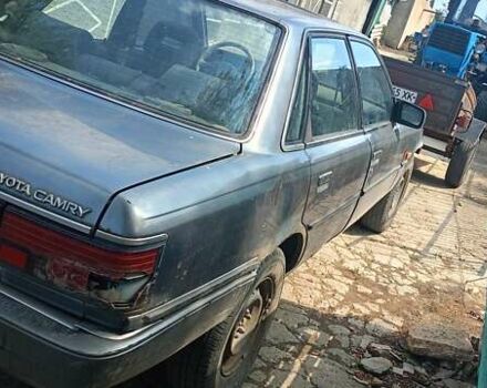 Серый Тойота Камри, объемом двигателя 2 л и пробегом 455 тыс. км за 450 $, фото 3 на Automoto.ua