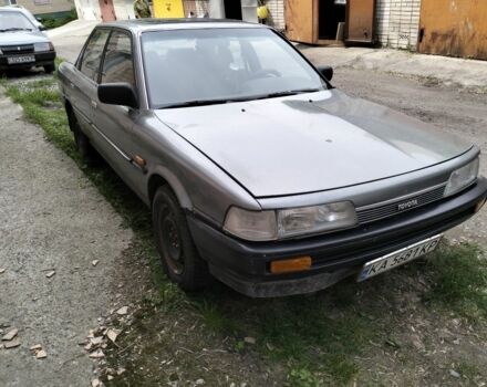 Серый Тойота Камри, объемом двигателя 2 л и пробегом 396 тыс. км за 1432 $, фото 2 на Automoto.ua