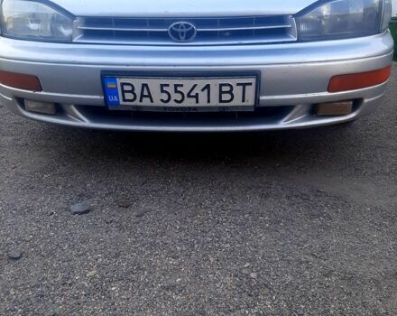 Сірий Тойота Камрі, об'ємом двигуна 2.2 л та пробігом 325 тис. км за 1950 $, фото 2 на Automoto.ua