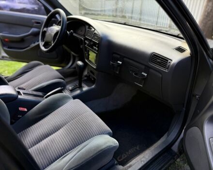 Серый Тойота Камри, объемом двигателя 2.2 л и пробегом 392 тыс. км за 3950 $, фото 7 на Automoto.ua