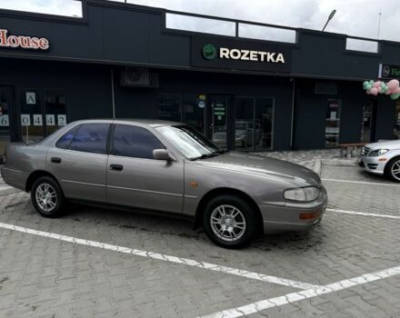 Серый Тойота Камри, объемом двигателя 2.2 л и пробегом 392 тыс. км за 3950 $, фото 2 на Automoto.ua