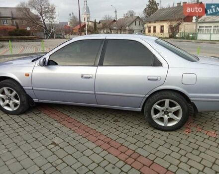 Серый Тойота Камри, объемом двигателя 2.2 л и пробегом 350 тыс. км за 2750 $, фото 7 на Automoto.ua