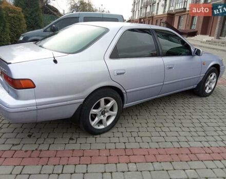 Серый Тойота Камри, объемом двигателя 2.2 л и пробегом 350 тыс. км за 2750 $, фото 4 на Automoto.ua