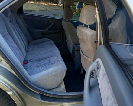 Серый Тойота Камри, объемом двигателя 2.2 л и пробегом 348 тыс. км за 4800 $, фото 4 на Automoto.ua