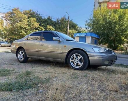 Серый Тойота Камри, объемом двигателя 2.2 л и пробегом 348 тыс. км за 4800 $, фото 9 на Automoto.ua