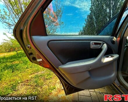 Серый Тойота Камри, объемом двигателя 2.2 л и пробегом 196 тыс. км за 4400 $, фото 3 на Automoto.ua