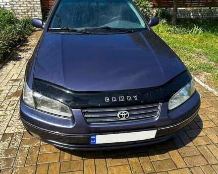 Серый Тойота Камри, объемом двигателя 2.2 л и пробегом 196 тыс. км за 4400 $, фото 4 на Automoto.ua