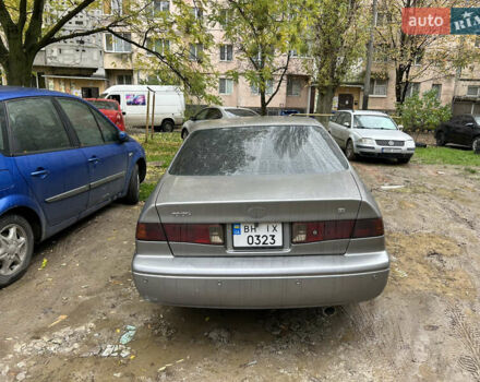 Серый Тойота Камри, объемом двигателя 2.2 л и пробегом 400 тыс. км за 2900 $, фото 2 на Automoto.ua