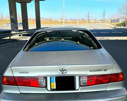 Серый Тойота Камри, объемом двигателя 2.2 л и пробегом 288 тыс. км за 3200 $, фото 1 на Automoto.ua