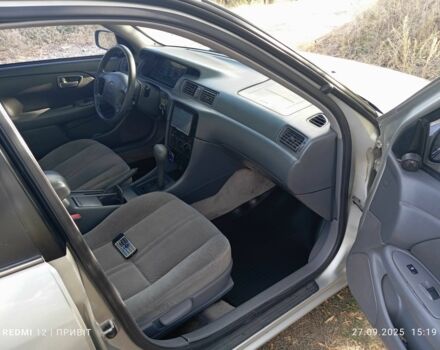 Сірий Тойота Камрі, об'ємом двигуна 2.2 л та пробігом 385 тис. км за 3900 $, фото 5 на Automoto.ua