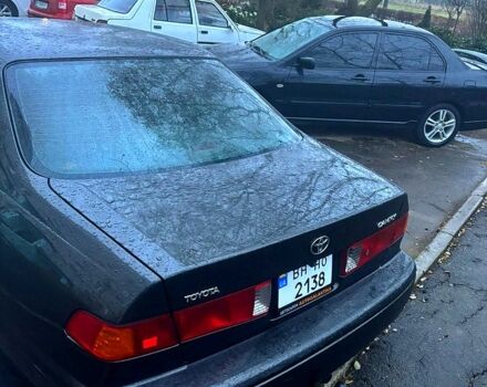 Сірий Тойота Камрі, об'ємом двигуна 2.2 л та пробігом 263 тис. км за 3300 $, фото 4 на Automoto.ua