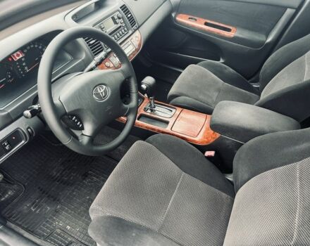 Сірий Тойота Камрі, об'ємом двигуна 2.4 л та пробігом 216 тис. км за 5999 $, фото 15 на Automoto.ua