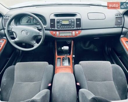 Сірий Тойота Камрі, об'ємом двигуна 2.4 л та пробігом 216 тис. км за 5999 $, фото 26 на Automoto.ua