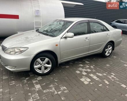 Сірий Тойота Камрі, об'ємом двигуна 2.4 л та пробігом 216 тис. км за 5999 $, фото 5 на Automoto.ua