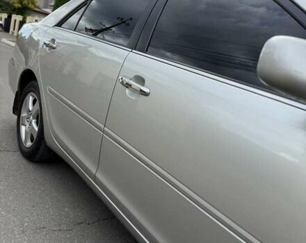 Сірий Тойота Камрі, об'ємом двигуна 3 л та пробігом 215 тис. км за 6800 $, фото 17 на Automoto.ua