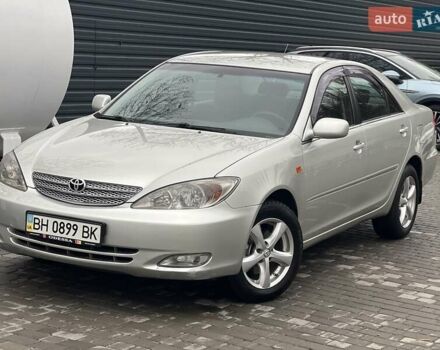 Сірий Тойота Камрі, об'ємом двигуна 2.4 л та пробігом 216 тис. км за 5999 $, фото 1 на Automoto.ua