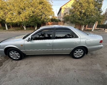 Сірий Тойота Камрі, об'ємом двигуна 2.2 л та пробігом 435 тис. км за 4300 $, фото 5 на Automoto.ua