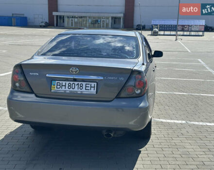 Сірий Тойота Камрі, об'ємом двигуна 3 л та пробігом 332 тис. км за 5400 $, фото 4 на Automoto.ua