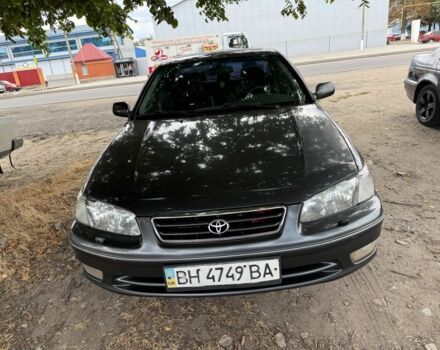 Серый Тойота Камри, объемом двигателя 3 л и пробегом 320 тыс. км за 4000 $, фото 2 на Automoto.ua