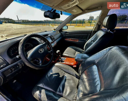 Сірий Тойота Камрі, об'ємом двигуна 3 л та пробігом 332 тис. км за 5400 $, фото 9 на Automoto.ua